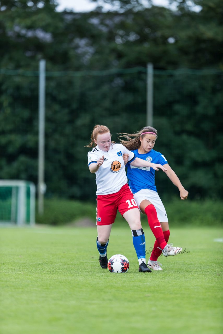 Bild 141 - wBJ Hamburger SV - Holstein Kiel : Ergebnis: 2:0